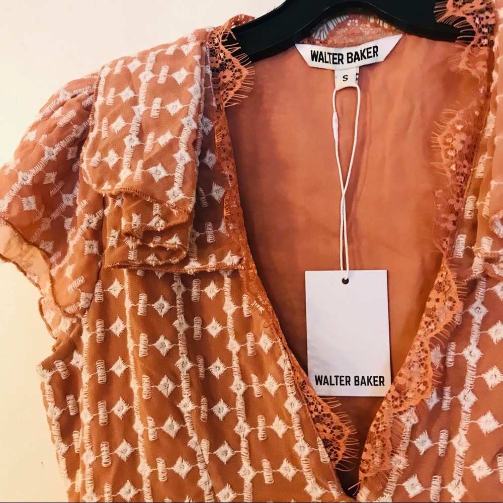 Walter Baker Deep V-neck Top - Picture 4 of 13